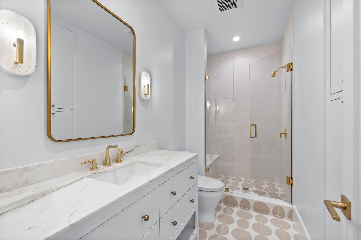 Forest Hills thumbnail 14